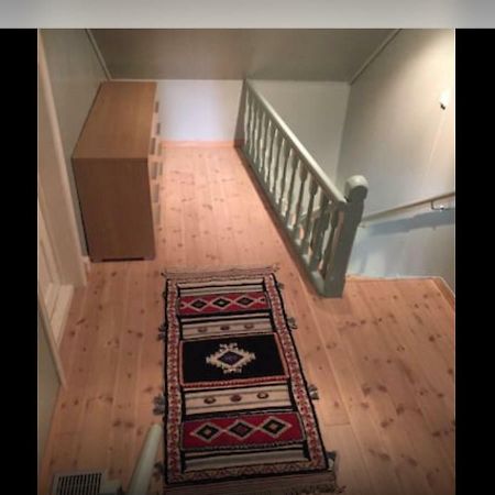 נורדפיורדייד Koselig Landsbyhus I Nordfjord מראה חיצוני תמונה