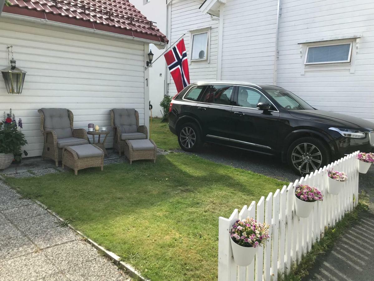 נורדפיורדייד Koselig Landsbyhus I Nordfjord מראה חיצוני תמונה