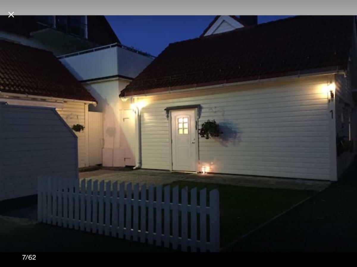 נורדפיורדייד Koselig Landsbyhus I Nordfjord מראה חיצוני תמונה