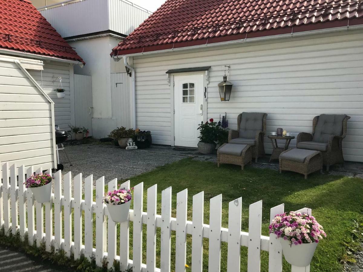 נורדפיורדייד Koselig Landsbyhus I Nordfjord מראה חיצוני תמונה
